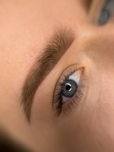 permanentny-brwi-zakrzewska-2